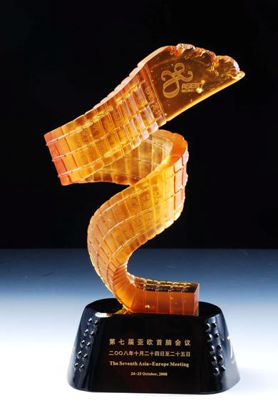 ��r(ji��)�������R�_�M(j��n)�Ї�(gu��)�YƷ��һչ