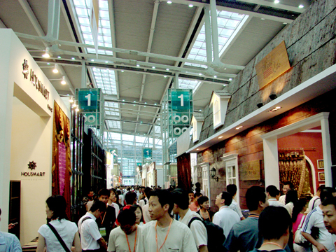 ���ڇ�(gu��)�H�Ҽ���ˇչ3���_Ļ