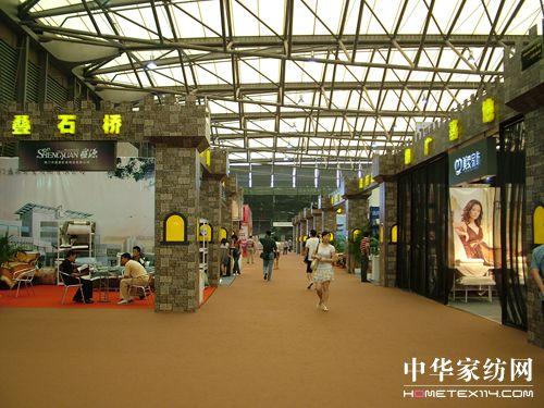 �a�I(y��)��Ⱥ�M�F��չ���^(q��)��Ʒ������