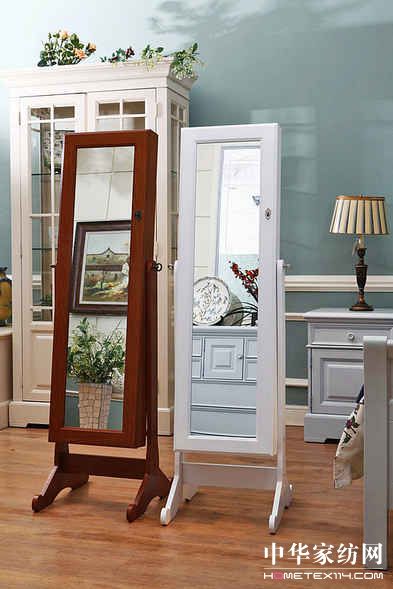 ��ɫ�߼�(j��)�����R��