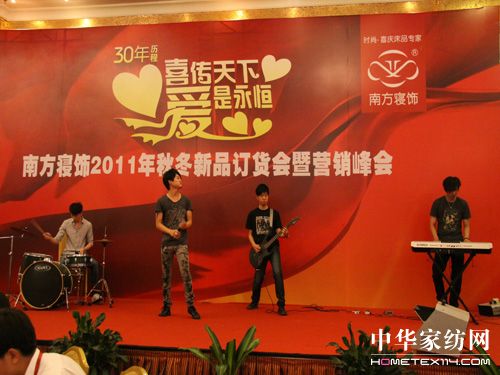 �Ϸ���������e���M�g���䘷����