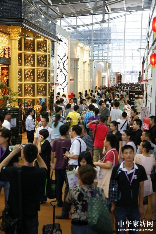 �o������չ����(j��ng)�Q(m��o)���Մ