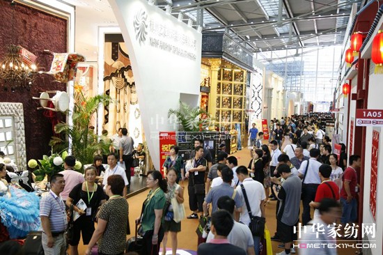 �o������չ����(j��ng)�Q(m��o)���Մ