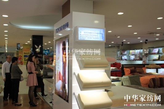 �Z����Ʒ�Ə�(qi��ng)�ݵ�ꑽ��A��һ��؛