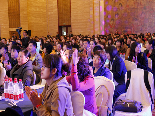 �Pʢ���{�{(di��o)paisley��׌�����v�w