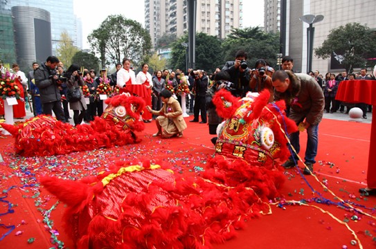 ־�_���H�Ҿ��w��^ʢ���_�I(y��)