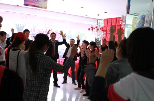 ������ғQ����ٯ���ُ�M(j��n)����