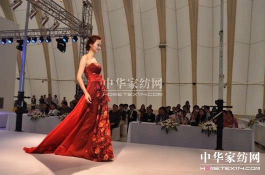 �S�ƼҼ�2012��Ʒ�l(f��)����(hu��)¡���e��