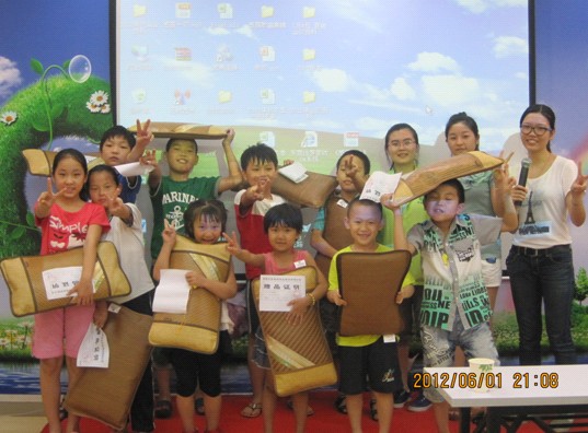 ���h(yu��n)��•�A������һ��ͯ��(ji��)�H�ӻ�ӈA�M�Y(ji��)��