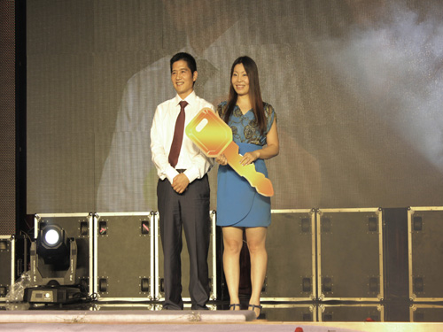 �Pʢ�Ҽ�2012�ﶬ��Ʒ�l(f��)����(hu��)������Ļ