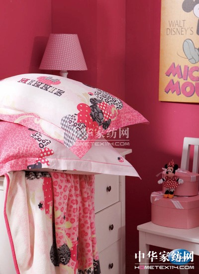 ��ʿ��Ҽ�2012�ﶬ��Ʒ����옷�r(sh��)�м�