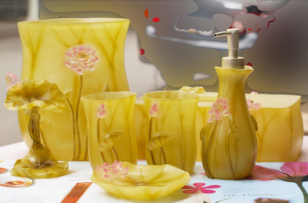 �Ҿ���Ʒ15�����֬�l(w��i)ԡ�׼�