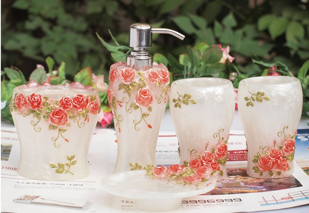 �Ҿ���Ʒ15�����֬�l(w��i)ԡ�׼�