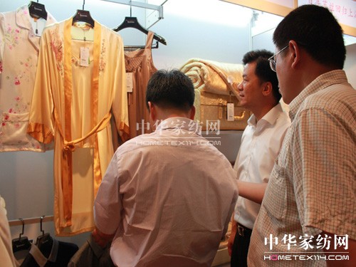 ���ꡰ�K�z���ؚw�Ϻ����l(f��)����(hu��)���_