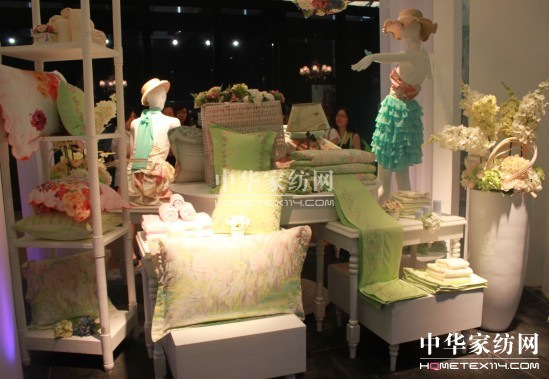 �Ҽ�չ��(hu��)����߀���ӆ���