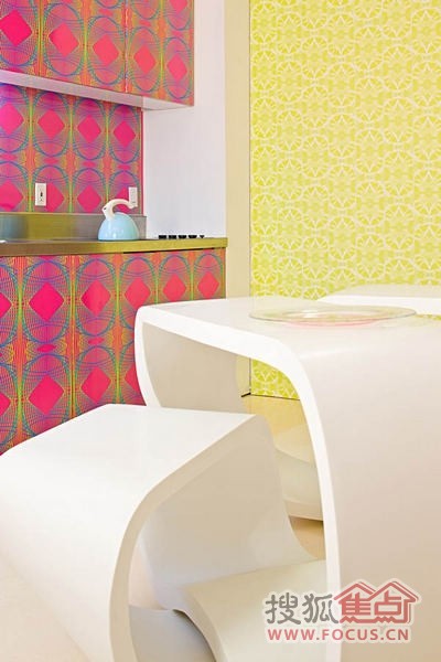 �~�s���ǹ�ɫ������Ԣ���p