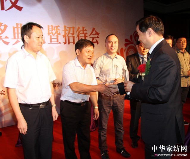 ���ýz�I�����L(zh��ng)�s�߶Ȅ�(chu��ng)�����彩(ji��ng)