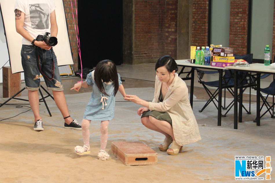 �썘ȫ�Ҹ��ع�С�պ�ĸ�۱���