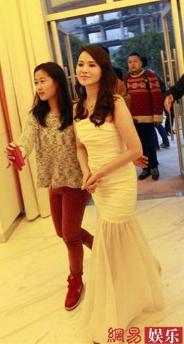 伊能靜出席活動(dòng)遲到3h10min速閃