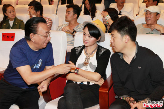 �ܷf��"�Ҵ�I(y��)��"�_(k��i)�C(j��)���ݴ�Ů