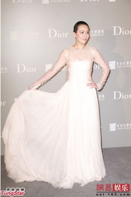 劉嘉玲否認(rèn)找代孕 稱生孩子要靠自己