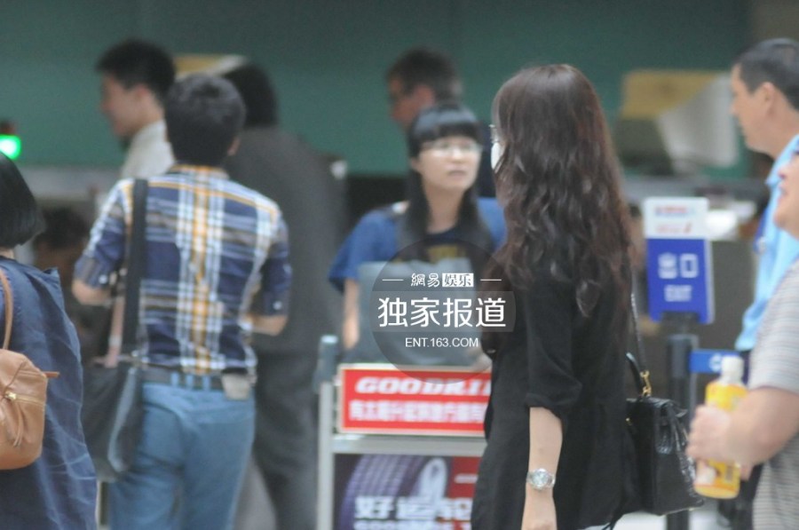 �wޱ�yŮ�F(xi��n)��C(j��)�����͵�ķ��_����