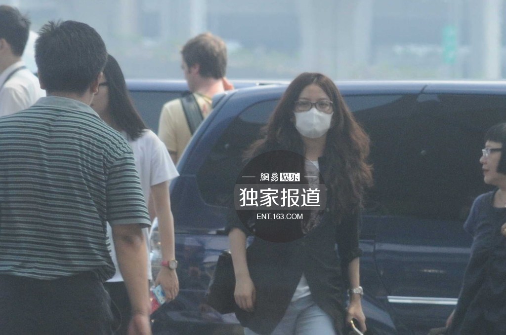 �wޱ�yŮ�F(xi��n)��C(j��)�����͵�ķ��_����