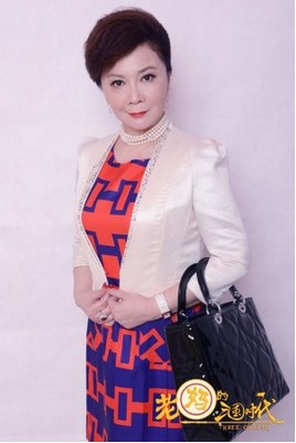 "老媽的三國時(shí)代"蔡明成"變裝皇后"