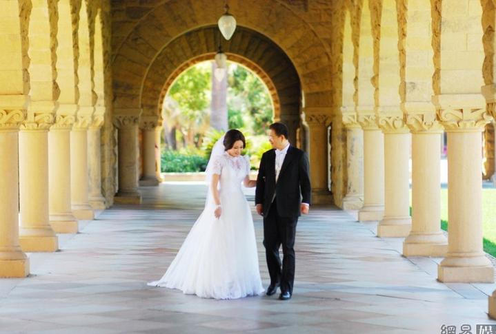 劉曉慶美國婚禮現(xiàn)場(chǎng)照曝光