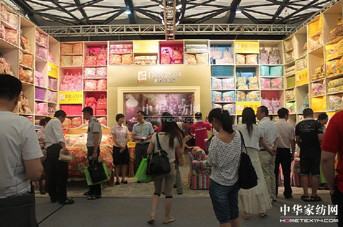 �۽��Ҽ�չ�����c(di��n)