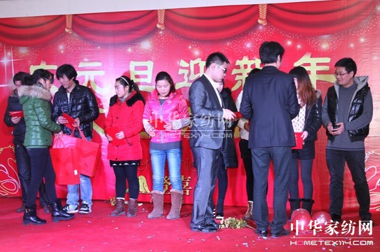 ��ϲ�B(ni��o)�Ҽ�Ԫ�����(hu��)�A�M���_(k��i)