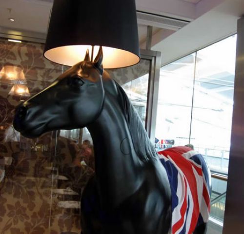 ӭ�R���(f��)�ń�(chu��ng)���R��