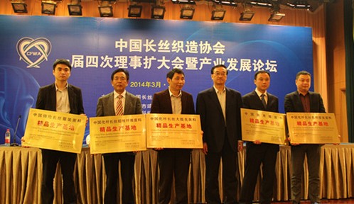 �L�z���f(xi��)һ���Ĵ����U(ku��)���(hu��)�ھ����_