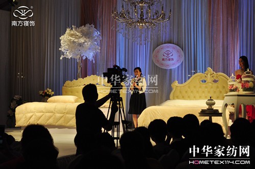 �Ϸ����2014�ﶬ��Ʒӆ؛��(hu��)ʢ��Ļ