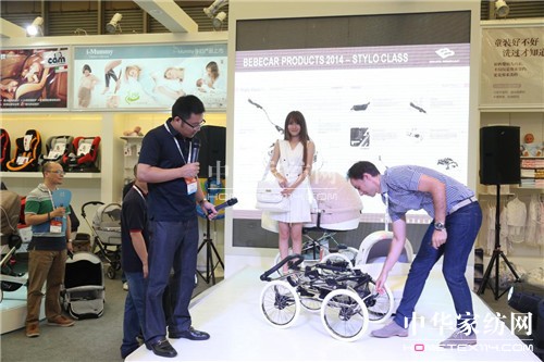 i-baby�ɞ�CBMEչ��(hu��)���c(di��n)��i-mummy�W���ǈ�(ch��ng)