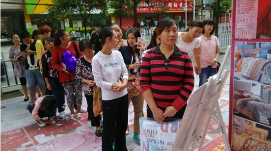 �W�ɼҼ��ϰ׵꣺���S��(l��i)������r(ji��)��������ݟo(w��)�ڣ�