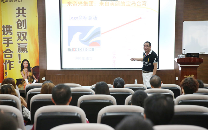 �츻�����̕���M�Y(ji��)��