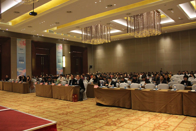 ���_�Ҽ�2015��������Ʒ�l(f��)����(hu��)����ͨ�`����