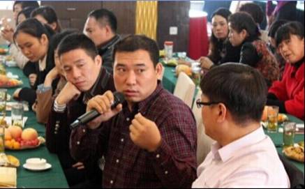 ���ˍu�Ҽ�2015������Ʒ�b�p���߽�(j��ng)�N����Մ���A�M�Y(ji��)����