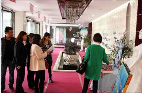 ���ˍu�Ҽ�2015������Ʒ�b�p���߽�(j��ng)�N����Մ���A�M�Y(ji��)����