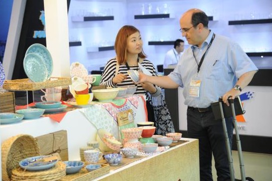 ������Ѯ��ۼ�ͥ��Ʒչ�̙C(j��)�o(w��)��