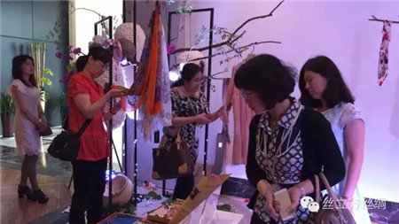 �z�����������ΘI(y��)���ɞ��ِΨһ��Ʒٝ����