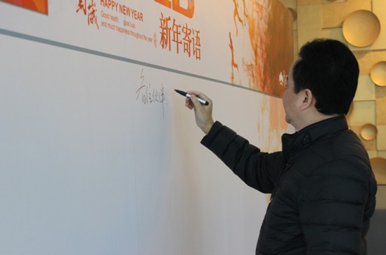 �ûʼ��F(tu��n)���R�´�������Z(y��)���(d��ng)�A�M��Ļ