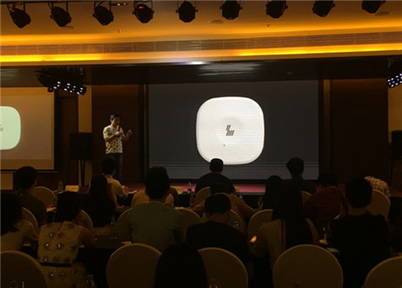 ���X늲�оƬϵ�y(t��ng)•FitSleep ��1�l(f��)�� ��Ȼ���ߕr(sh��)����(l��i)�R