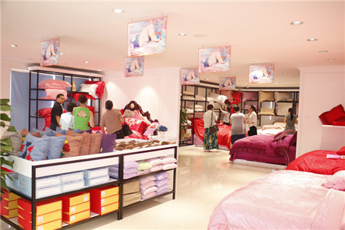 �z���D�Ҽ�2016���ﶬ��Ʒ�ƏV�I(y��ng)����ʢ���_(k��i)Ļ