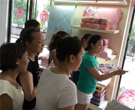 �Pʢ�Ҽ���������񹲾���ͬ��(chu��ng)�＾�x��