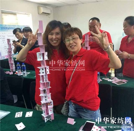 ������ؾ�Ӣ�R�ۣ���ϵ�＾�l(f��)չ��