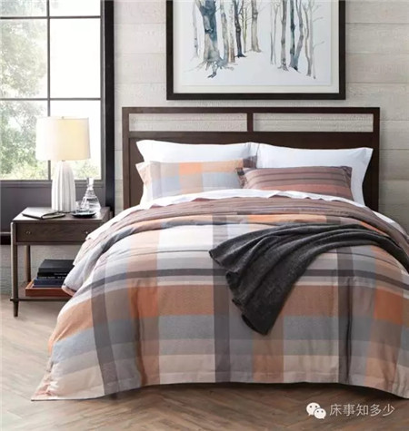 ����Ҽ���һ��ɫ���������ζ���ħ����