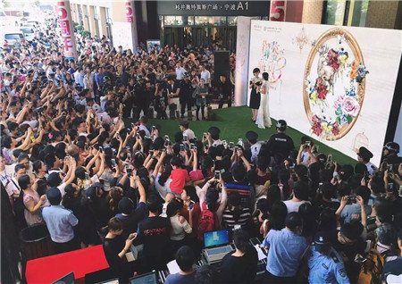 �w��֥�@�G���಩��Ҽ�����ɼ���W���R˹���u��������F(xi��n)��