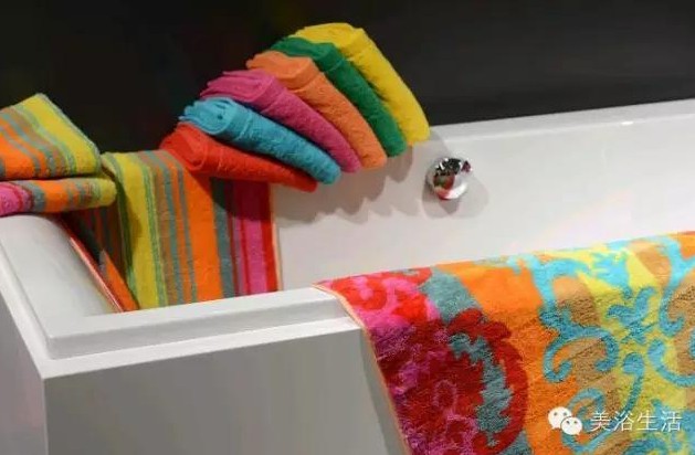 ��ԡ������m�˸��Ҽ�չ��һ�lԡ�����Ҹ�4.0��